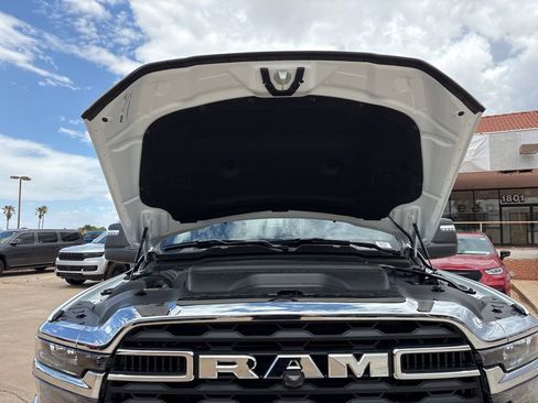 New 2025 RAM 2500 Big Horn AWD/4WD image 41