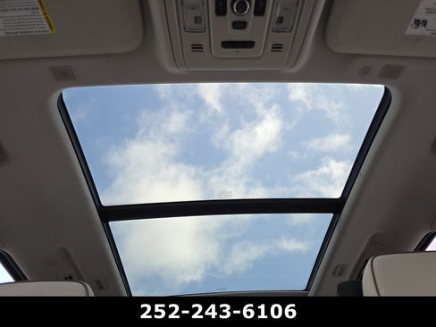 Used 2023 GMC Yukon XL Denali w/ LPO, Floor Liner Package RWD image 12