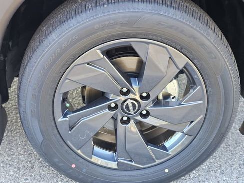 New 2026 Nissan Rogue SV image 10