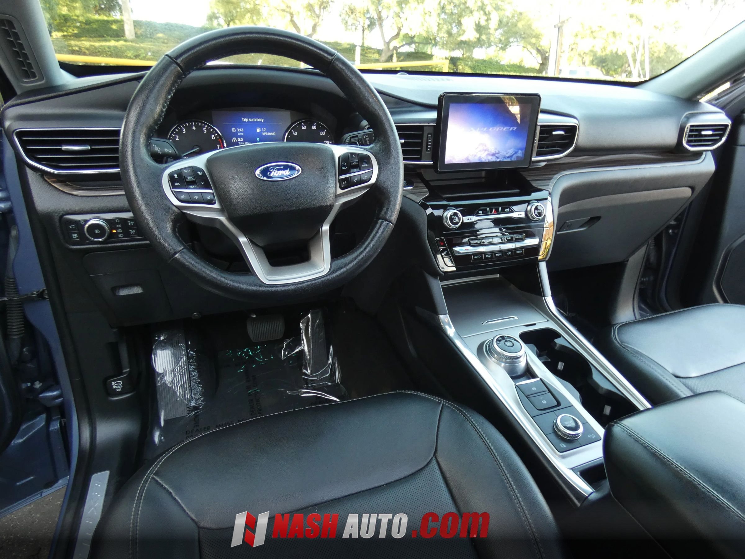 Used 2021 Ford Explorer Limited AWD/4WD image 23