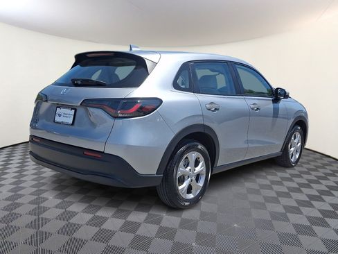 Certified 2025 Honda HR-V LX image 6