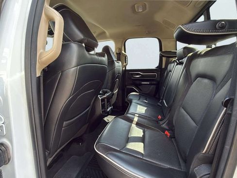 Used 2021 RAM 1500 Laramie AWD/4WD image 19