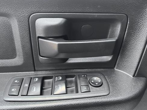 Used 2018 RAM 1500 Express w/ Express Value Package AWD/4WD image 26
