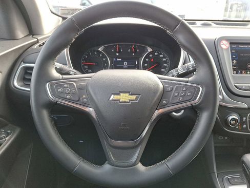 Used 2024 Chevrolet Equinox LT image 17