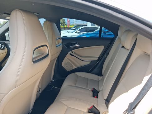 Used 2014 Mercedes-Benz CLA 250 image 23