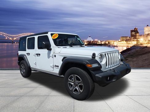 Used 2022 Jeep Wrangler Unlimited Sport image 4