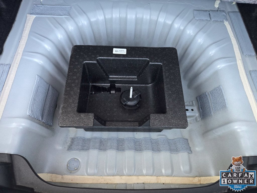 Used 2025 Chevrolet Malibu LT FWD image 18