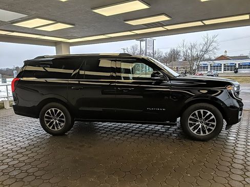 Used 2025 Ford Expedition Max Platinum image 4