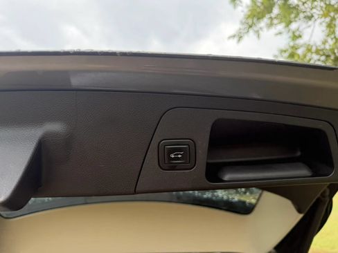Used 2020 Buick Envision Preferred FWD image 12