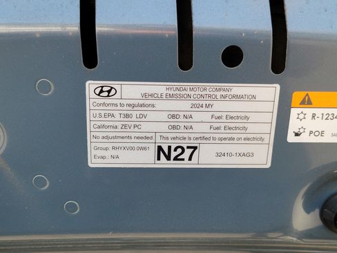 Certified 2024 Hyundai Ioniq 5 SEL RWD image 30