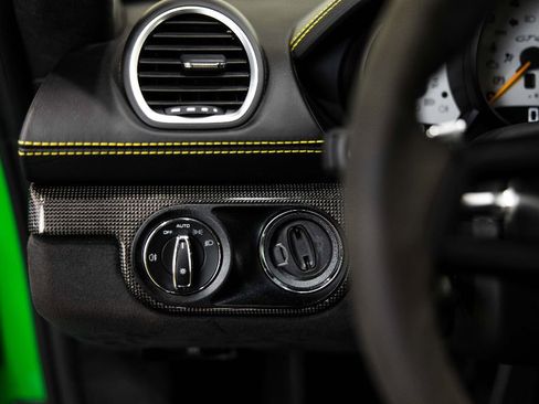 Used 2021 Porsche 718 Cayman GT4 image 18