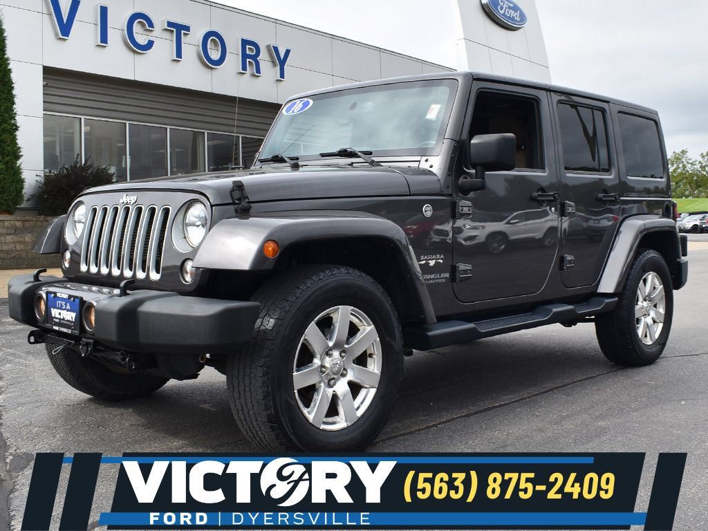 Used 2016 Jeep Wrangler Unlimited Sahara w/ Connectivity Group AWD/4WD image 1