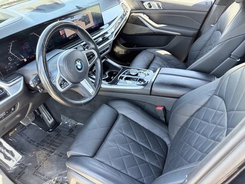 Used 2023 BMW X7 xDrive40i w/ M Sport Package AWD/4WD image 5