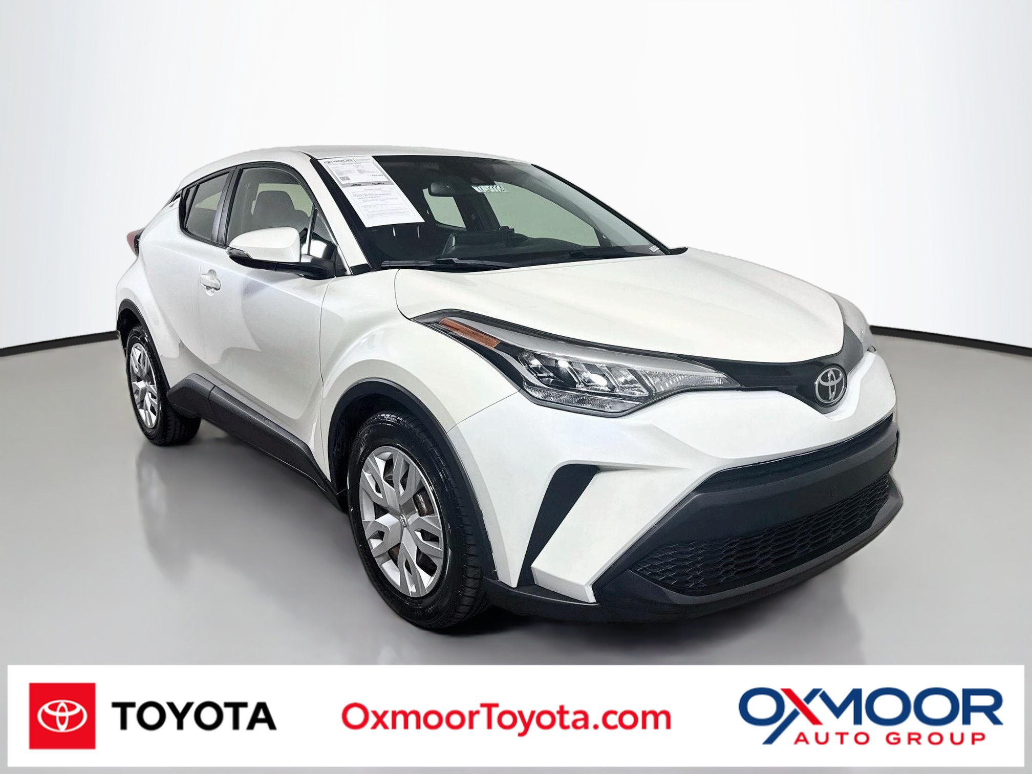 Used 2021 Toyota C-HR LE FWD image 1