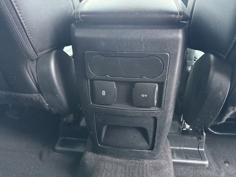 Used 2023 Ford Explorer XLT w/ Equipment Group 202A image 14