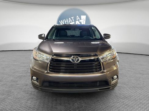 Used 2016 Toyota Highlander Limited AWD/4WD image 9