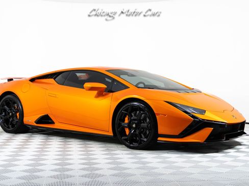 Used 2023 Lamborghini Huracan Tecnica image 9