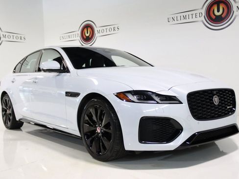 Used 2021 Jaguar XF R-Dynamic SE image 7