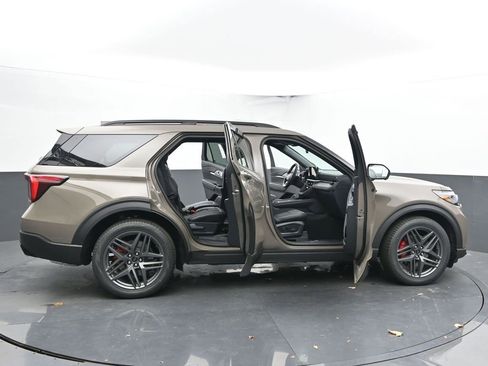 New 2026 Ford Explorer ST w/ Sun And Sound Package image 58
