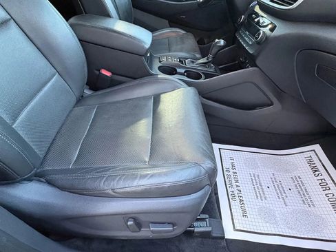 Used 2021 Hyundai Tucson Limited image 10