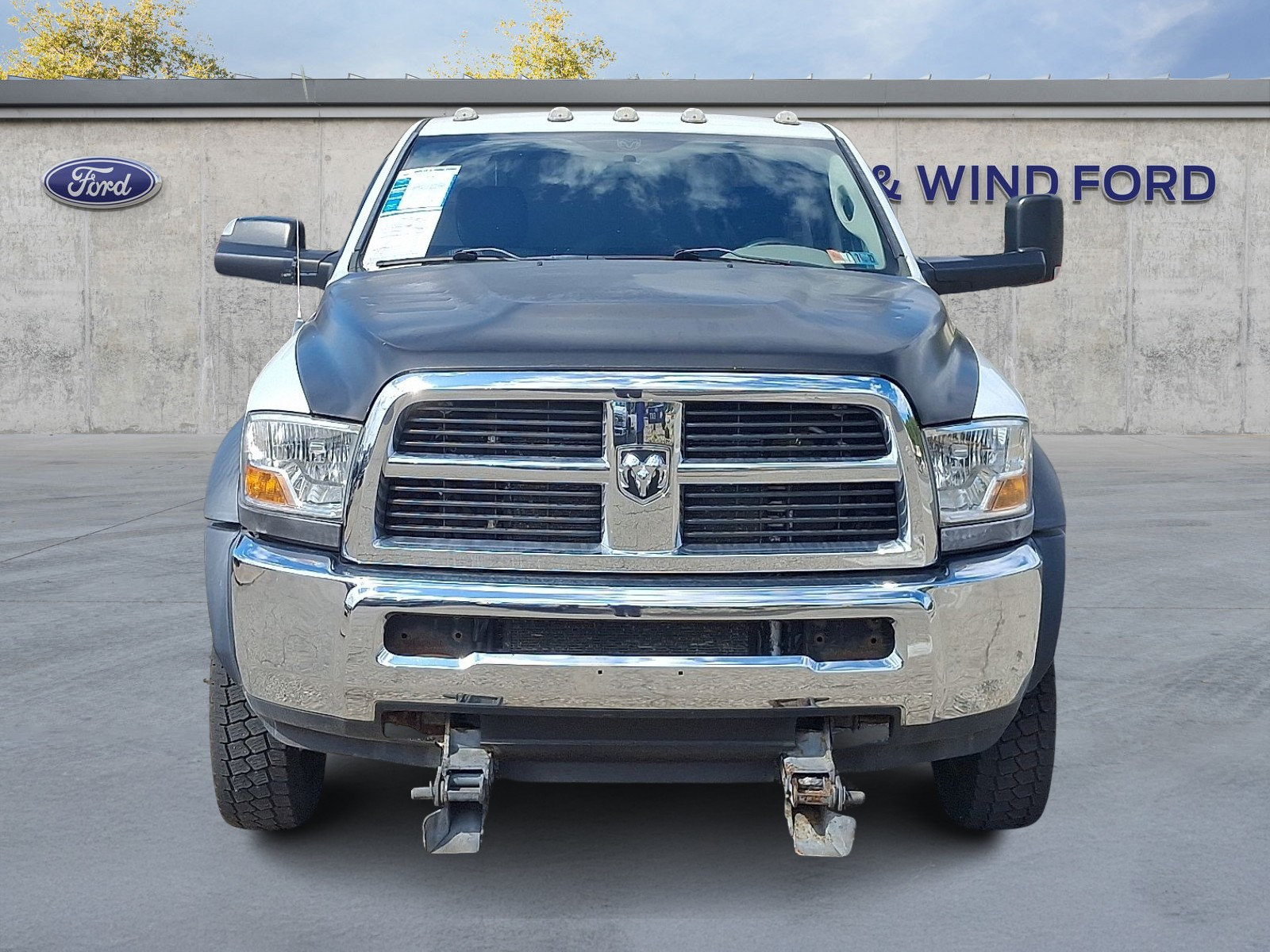 Used 2012 RAM 5500 4x4 Regular Cab w/ PWR & Remote Entry Group image 2