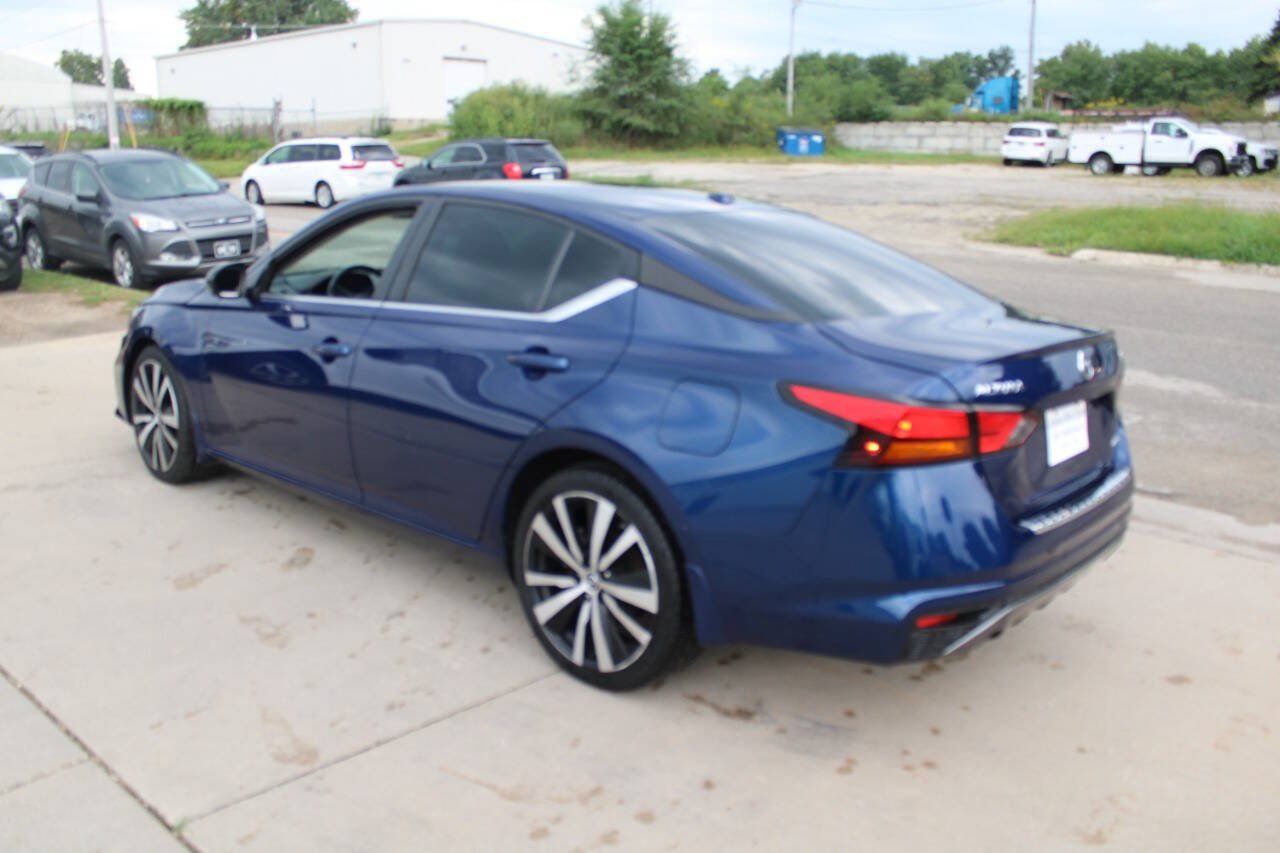 Used 2019 Nissan Altima 2.5 SR w/ SR Premium Package AWD/4WD image 6