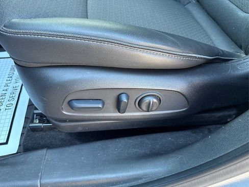 Used 2023 Buick Encore GX Select w/ Safety Package II image 35