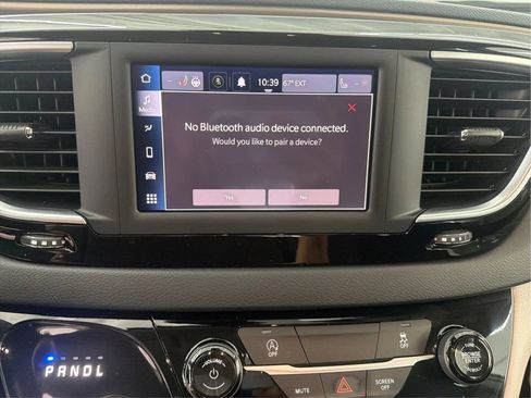 Used 2023 Chrysler Voyager LX FWD image 42