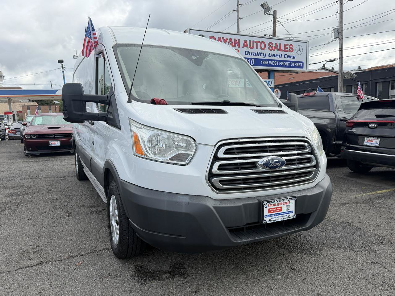 Used 2015 Ford Transit 250 148 Medium Roof w/ Interior Upgrade Package RWD image 2