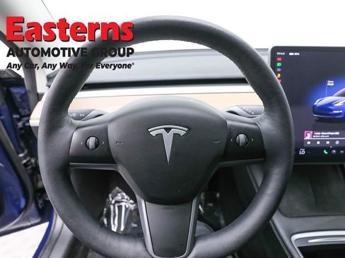 Used 2023 Tesla Model 3 Standard Range image 10