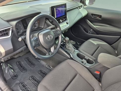 Used 2024 Toyota Corolla LE FWD image 18