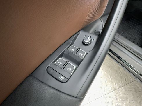 Used 2016 Audi Q3 2.0T Premium Plus w/ Technology Package image 12