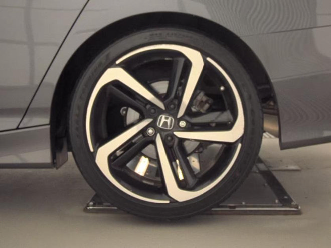 Used 2018 Honda Accord Sport image 10