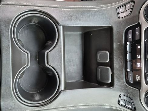 Used 2017 GMC Yukon XL SLT w/ Open Road Package image 43