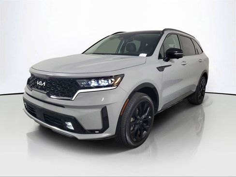 Used 2023 Kia Sorento SX AWD/4WD image 3