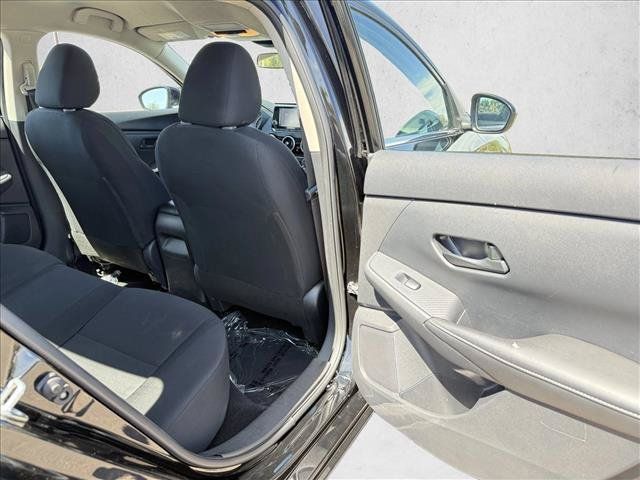 Used 2025 Nissan Sentra S FWD image 22