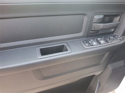 Used 2023 RAM 3500 Tradesman w/ Chrome Appearance Group image 12