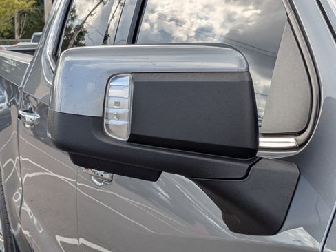 Used 2021 Chevrolet Silverado 1500 High Country image 11