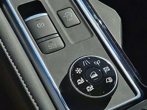 New 2026 Nissan Pathfinder SV image 19