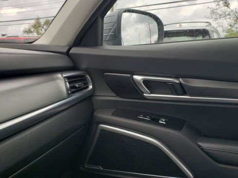 Used 2022 Kia Telluride LX AWD/4WD image 26