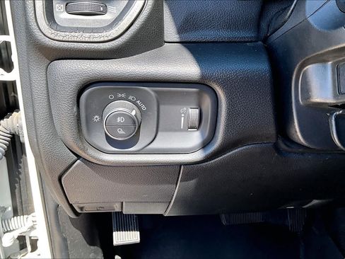 Used 2022 RAM 5500 Tradesman w/ Chrome Appearance Group AWD/4WD image 26