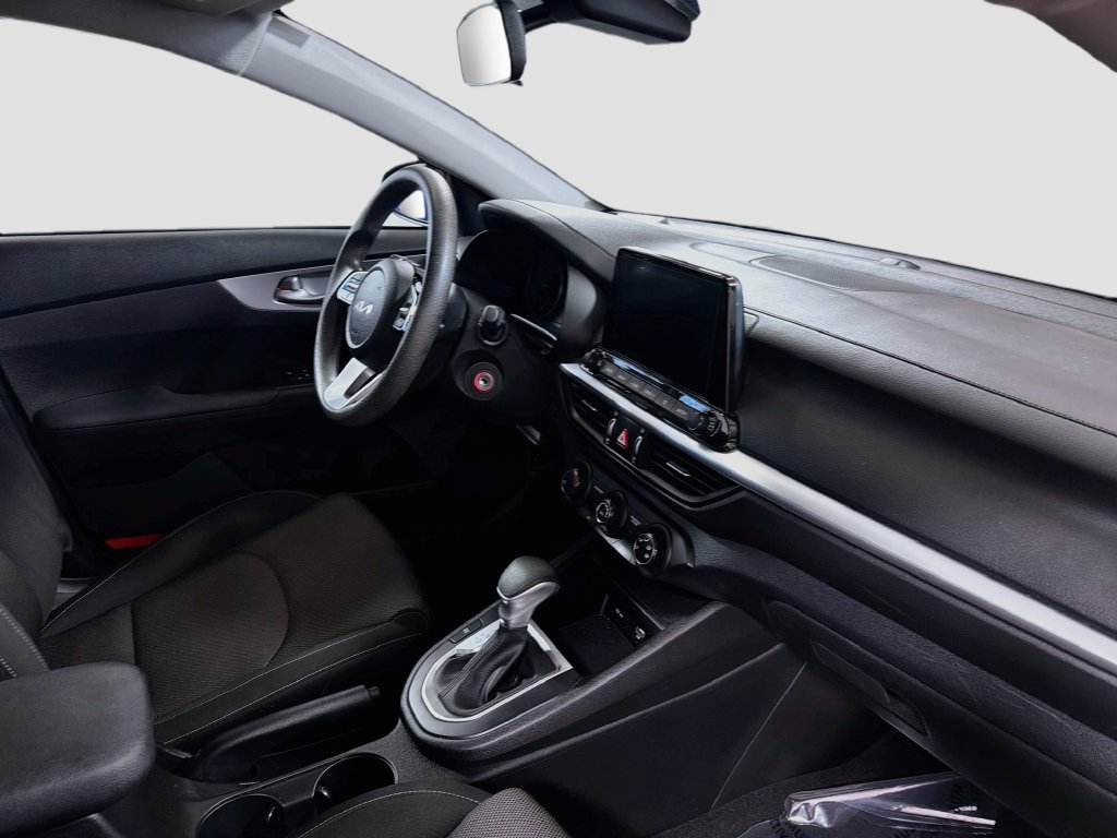 Used 2023 Kia Forte LXS w/ LXS Technology Package FWD image 27
