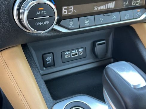 New 2025 Nissan Sentra SV w/ SV Premium Package image 26