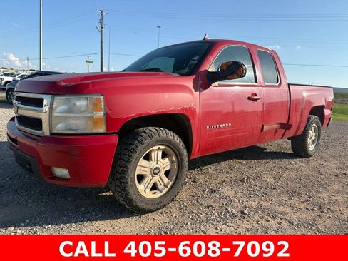 Used 2009 Chevrolet Silverado 1500 LTZ w/ Suspension Package, Off-Road AWD/4WD image 5