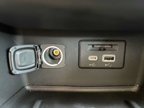 Certified 2021 GMC Acadia Denali w/ Denali Technology Package FWD image 34