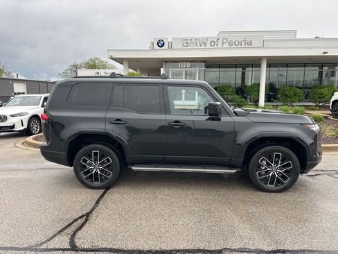 Used 2024 Lexus GX 550 w/ Accessory Package (Z1) AWD/4WD image 4