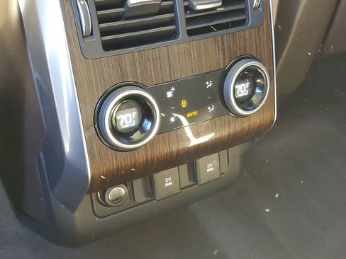 Used 2019 Land Rover Range Rover Sport HSE AWD/4WD image 34