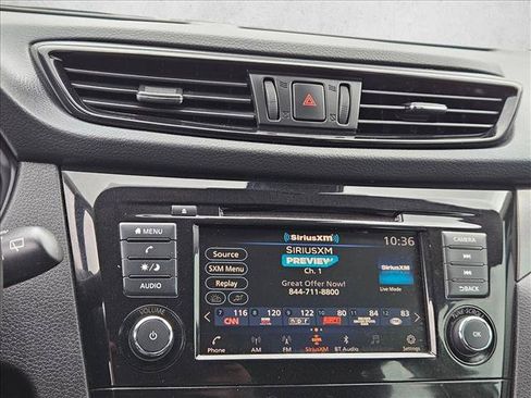 Used 2020 Nissan Rogue Sport S w/ Appearance Package FWD image 12