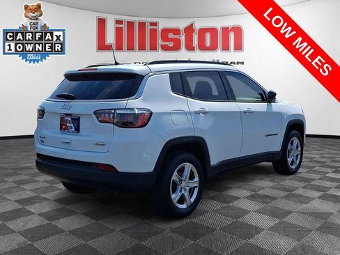Used 2023 Jeep Compass Latitude w/ Sun and Sound Group AWD/4WD image 4
