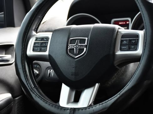 Used 2019 Dodge Journey SE w/ Connectivity Group FWD image 20